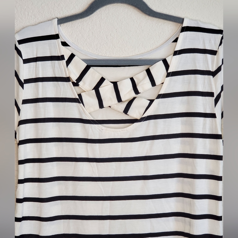 Yelete Striped Dress - Picture 4 of 9